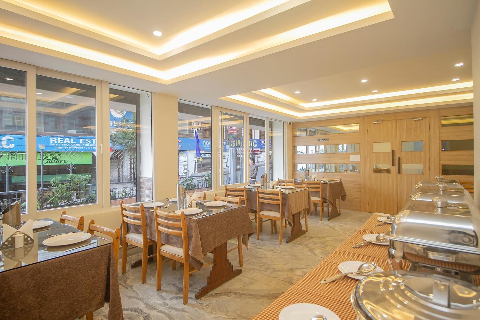 Hotel Tibet Gallery Гангток Екстериор снимка